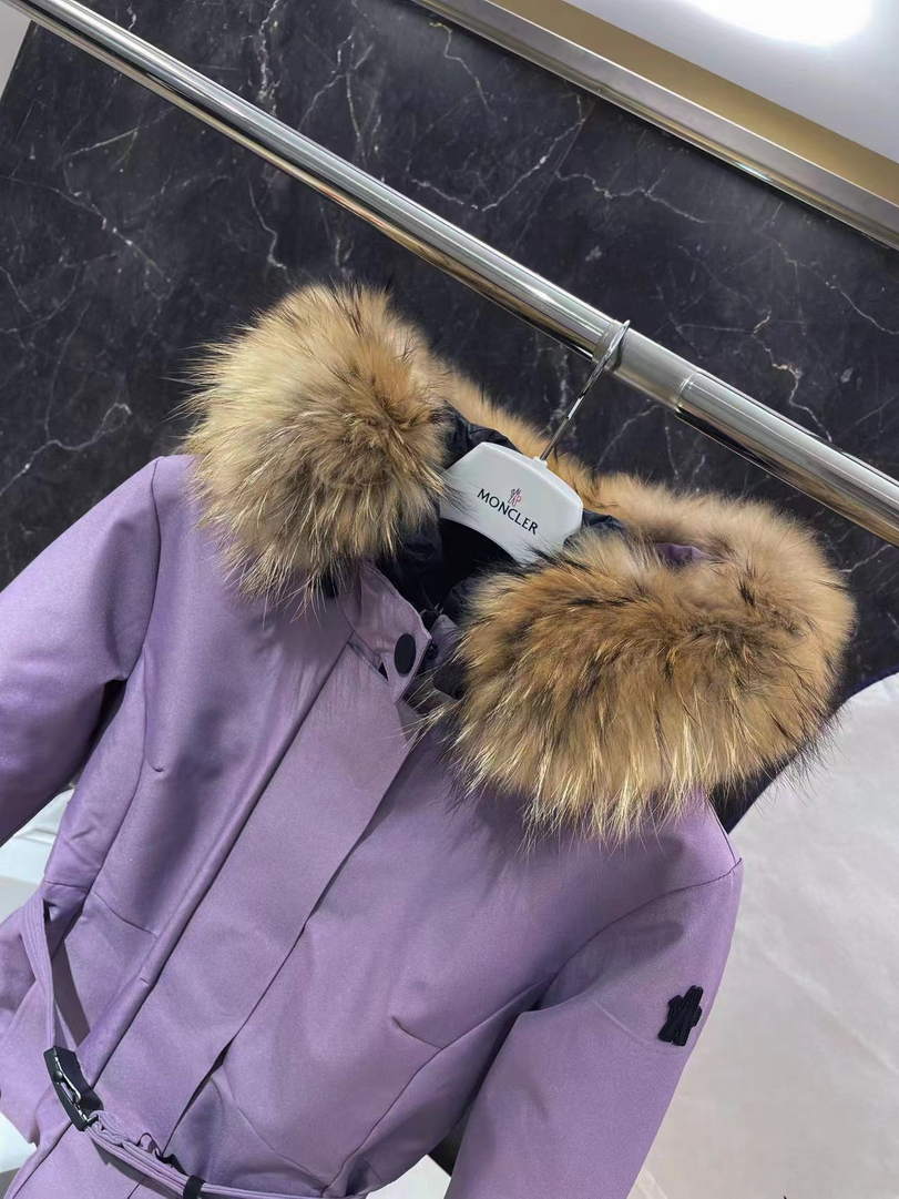 Moncler Women Ski wear series Down Jacket M66020