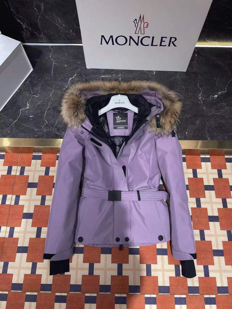 Moncler Women Ski wear series Down Jacket M66020