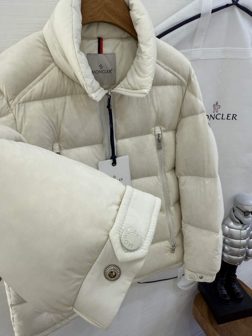 Moncler Women Men Stand collar Down Jacket M66016