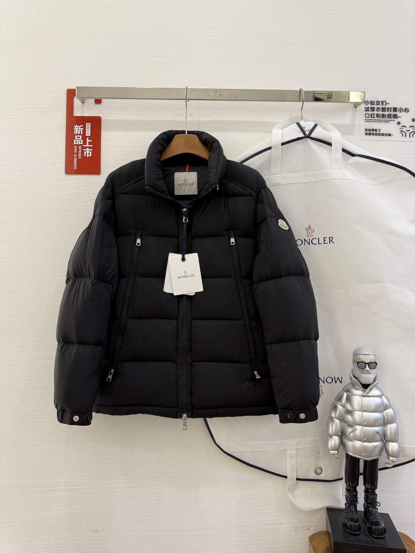 Moncler Women Men Stand collar Down Jacket M66016