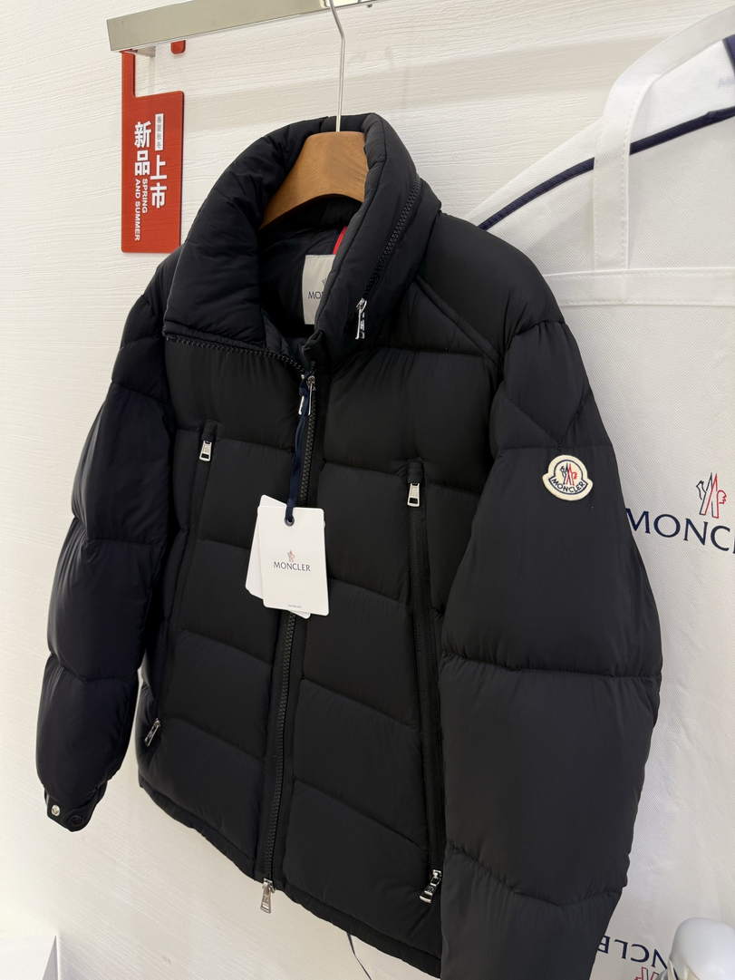 Moncler Women Men Stand collar Down Jacket M66016