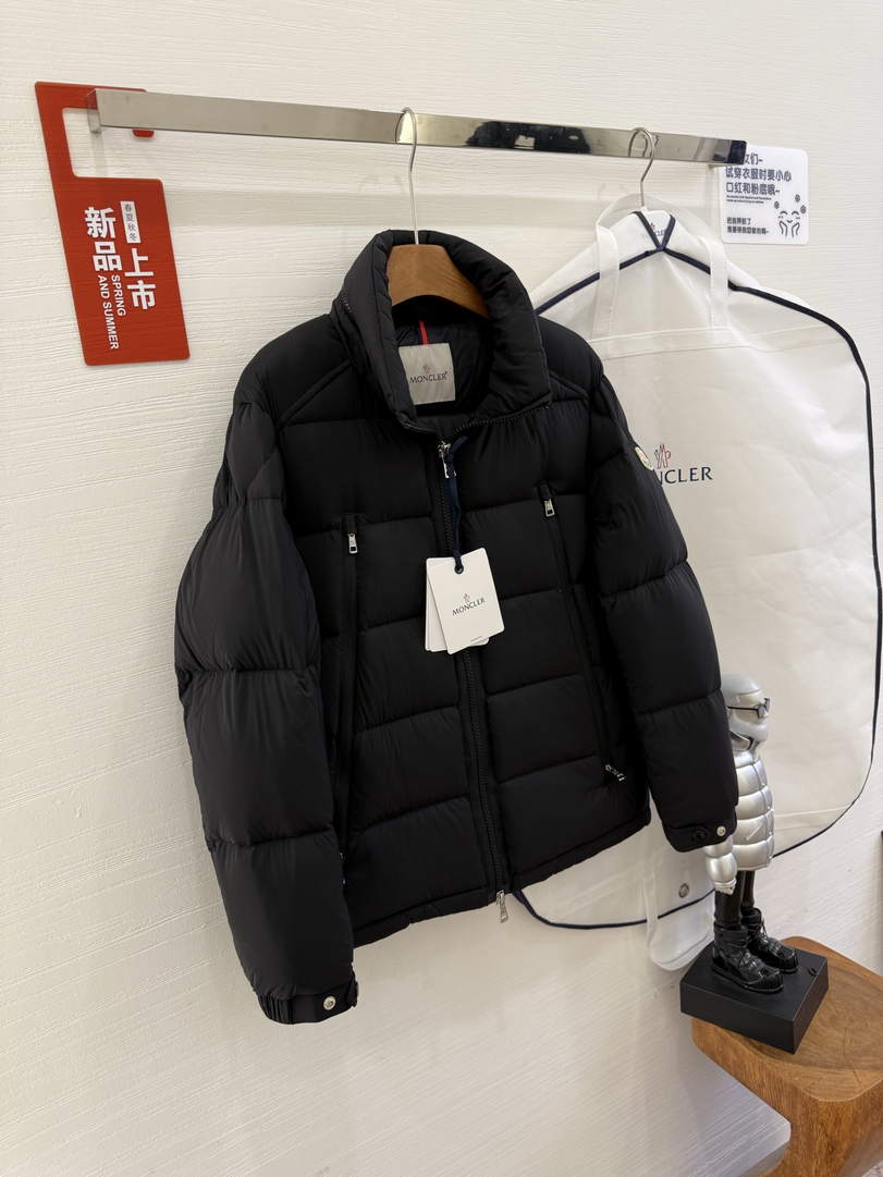 Moncler Women Men Stand collar Down Jacket M66016