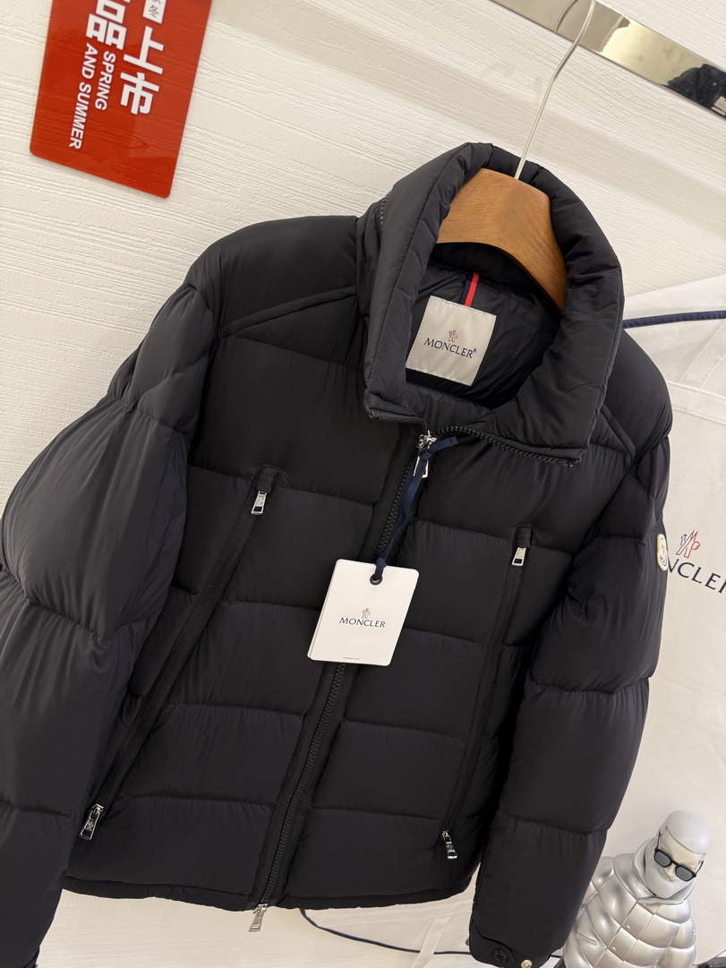 Moncler Women Men Stand collar Down Jacket M66016