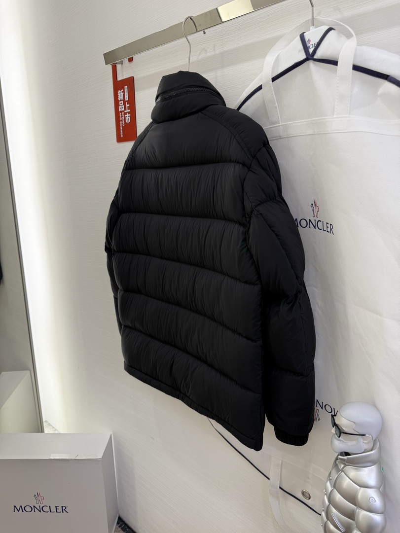 Moncler Women Men Stand collar Down Jacket M66016