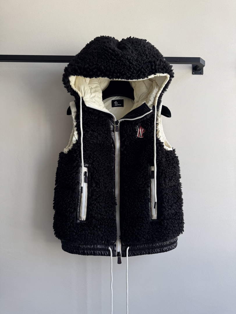 Moncler Women Teddy Down Vest M66028