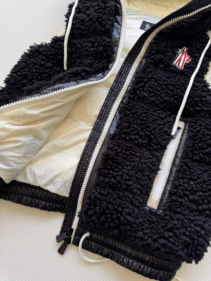 Moncler Women Teddy Down Vest M66028
