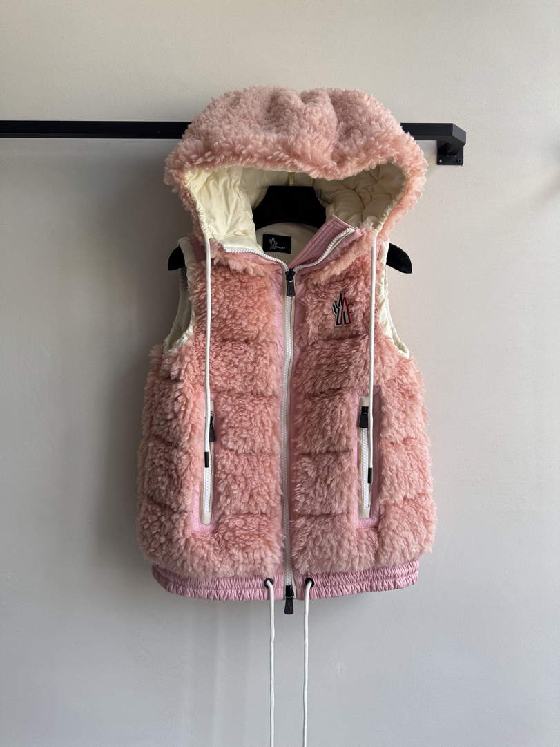Moncler Women Teddy Down Vest M66028