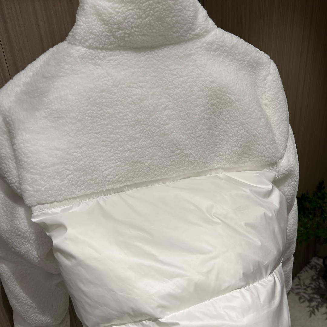 Moncler Women's Fashion Clothing Short Down Coat M68727