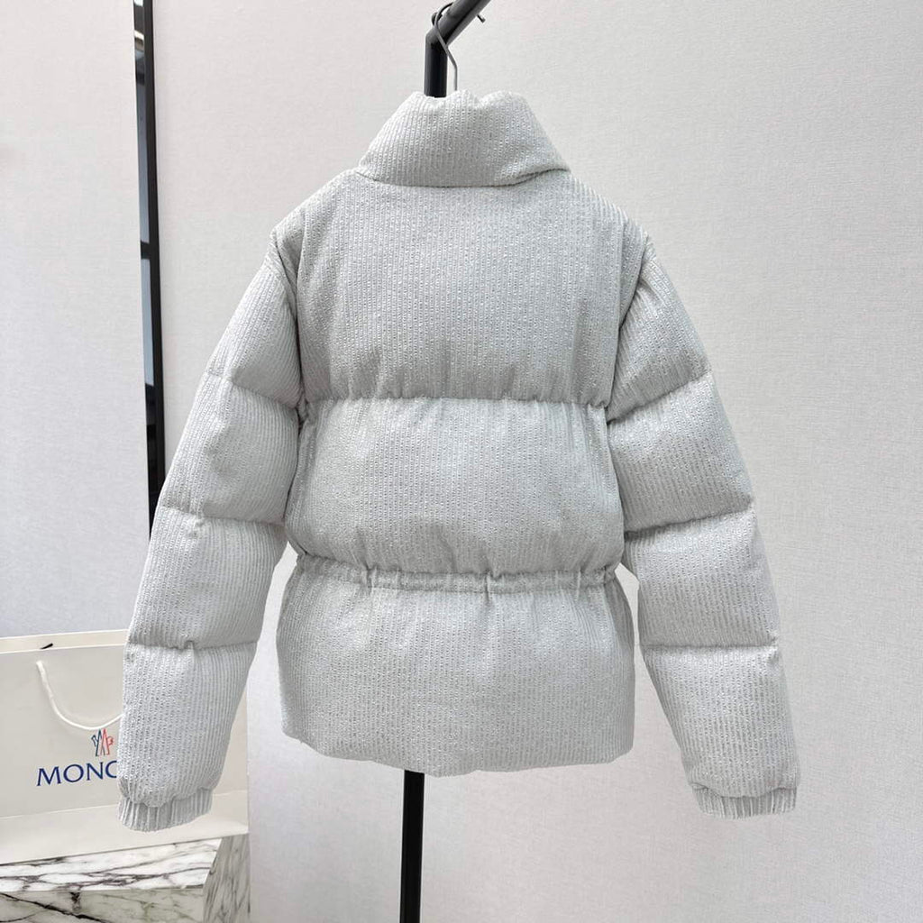 Moncler Women's Fashion Clothing Short Down Coat M68730