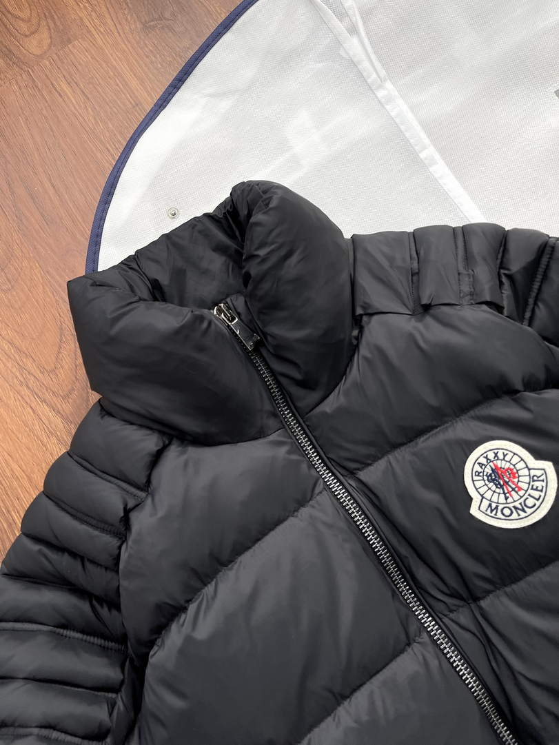 Moncler x Raxxy Women stand-up collar zipper Down Jacket M66005