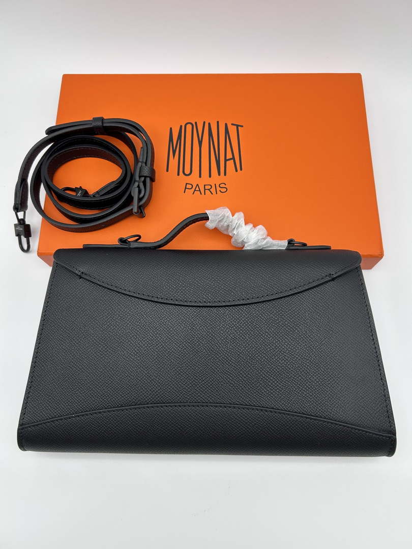 Moynat MC8L9V Gabrielle Clutch Black Hardware Mt1016