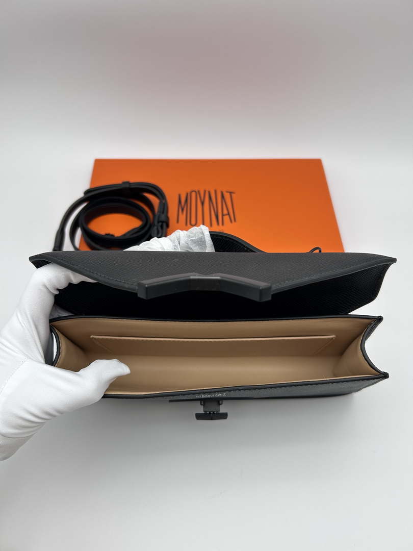 Moynat MC8L9V Gabrielle Clutch Black Hardware Mt1016