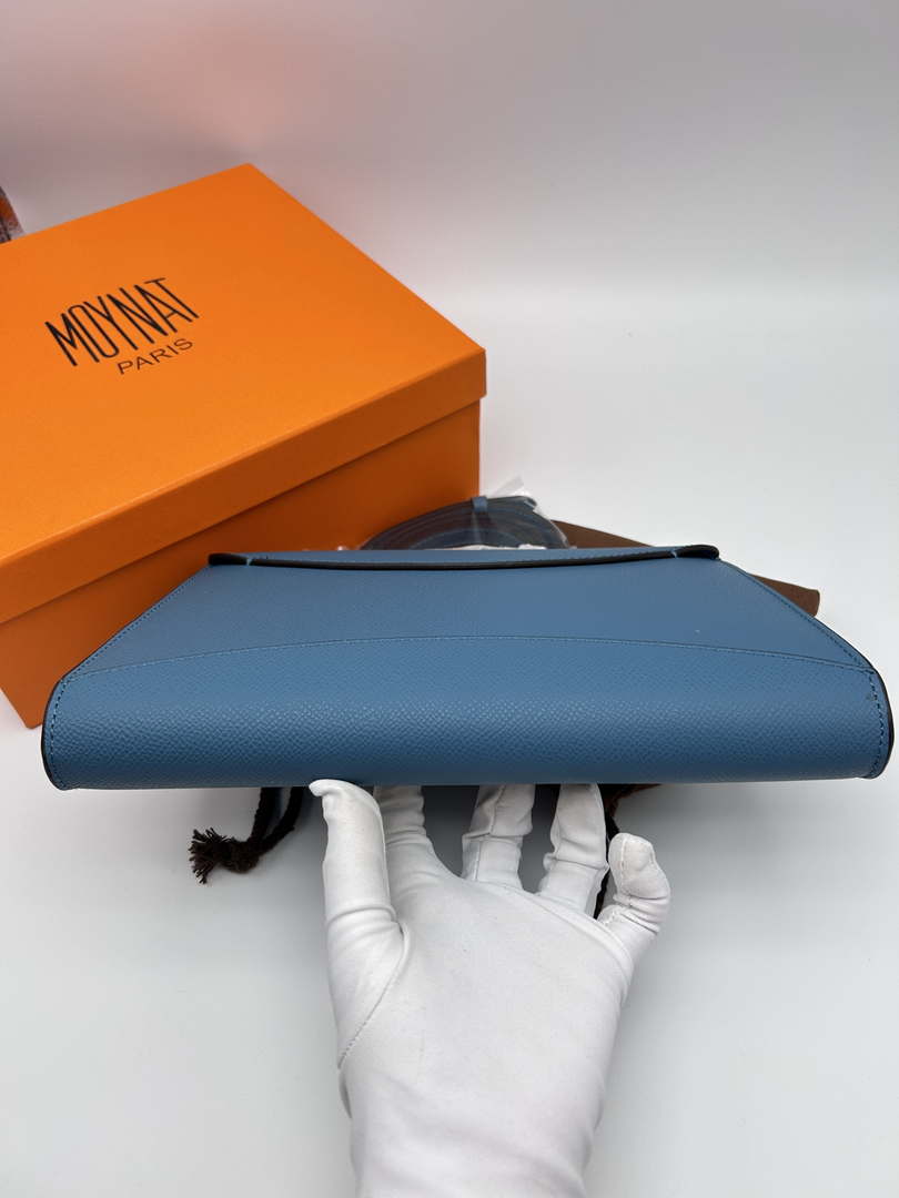 Moynat MC8L9V Gabrielle Clutch Gold Hardware Mt1011