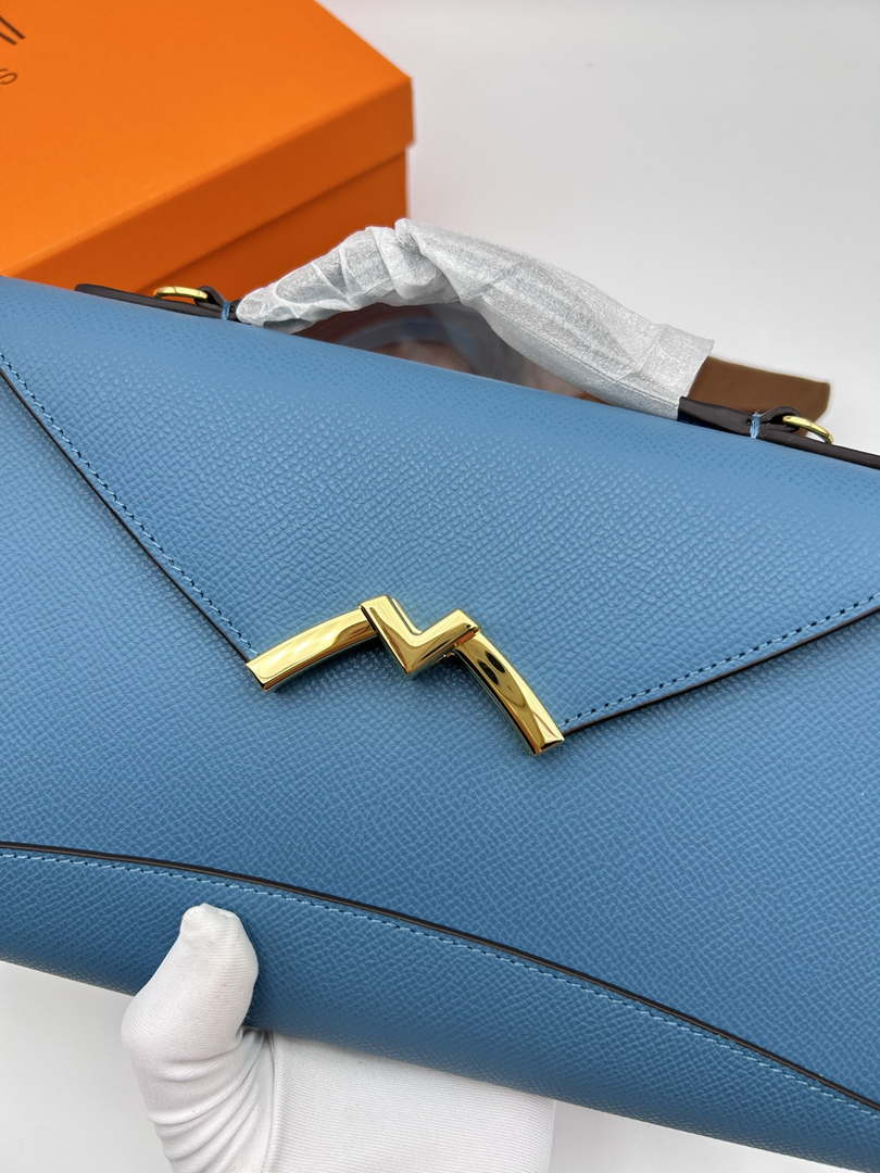 Moynat MC8L9V Gabrielle Clutch Gold Hardware Mt1011