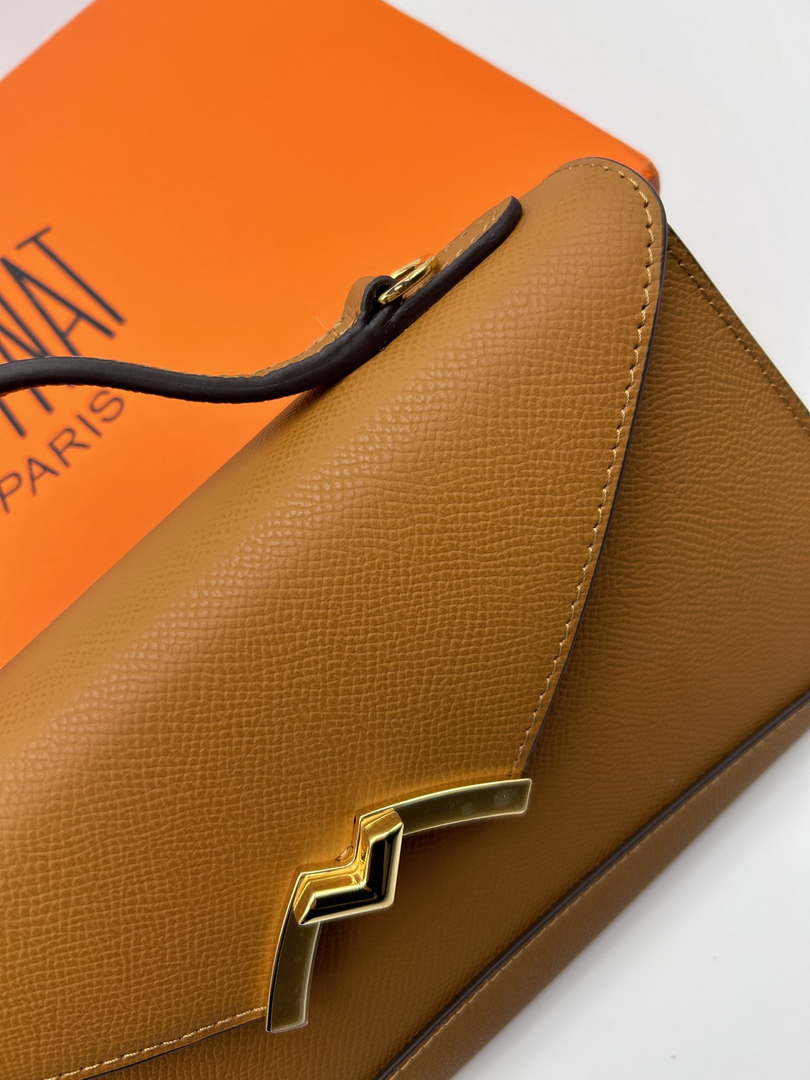 Moynat MC8L9V Gabrielle Clutch Gold Hardware Mt1014