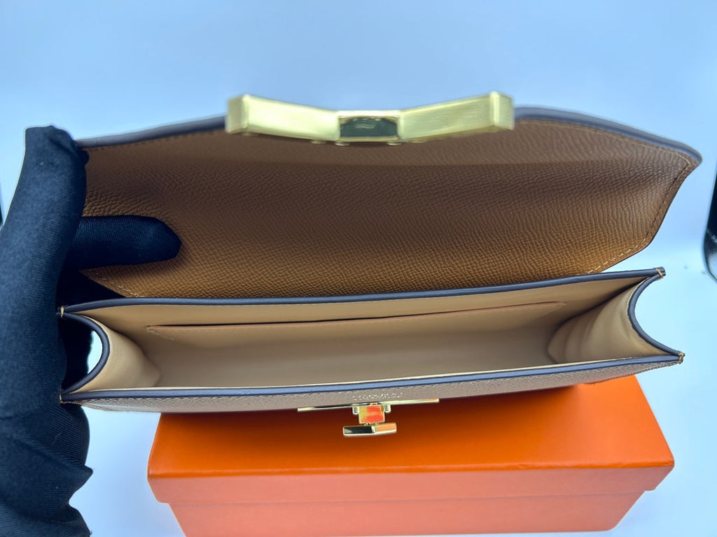 Moynat MC8L9V Gabrielle Clutch Gold Hardware Mt1014