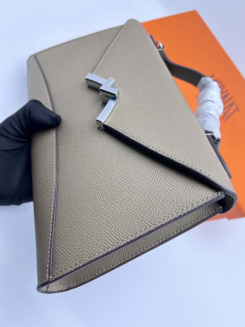 Moynat MC8L9V Gabrielle Clutch Silver Hardware Mt1007