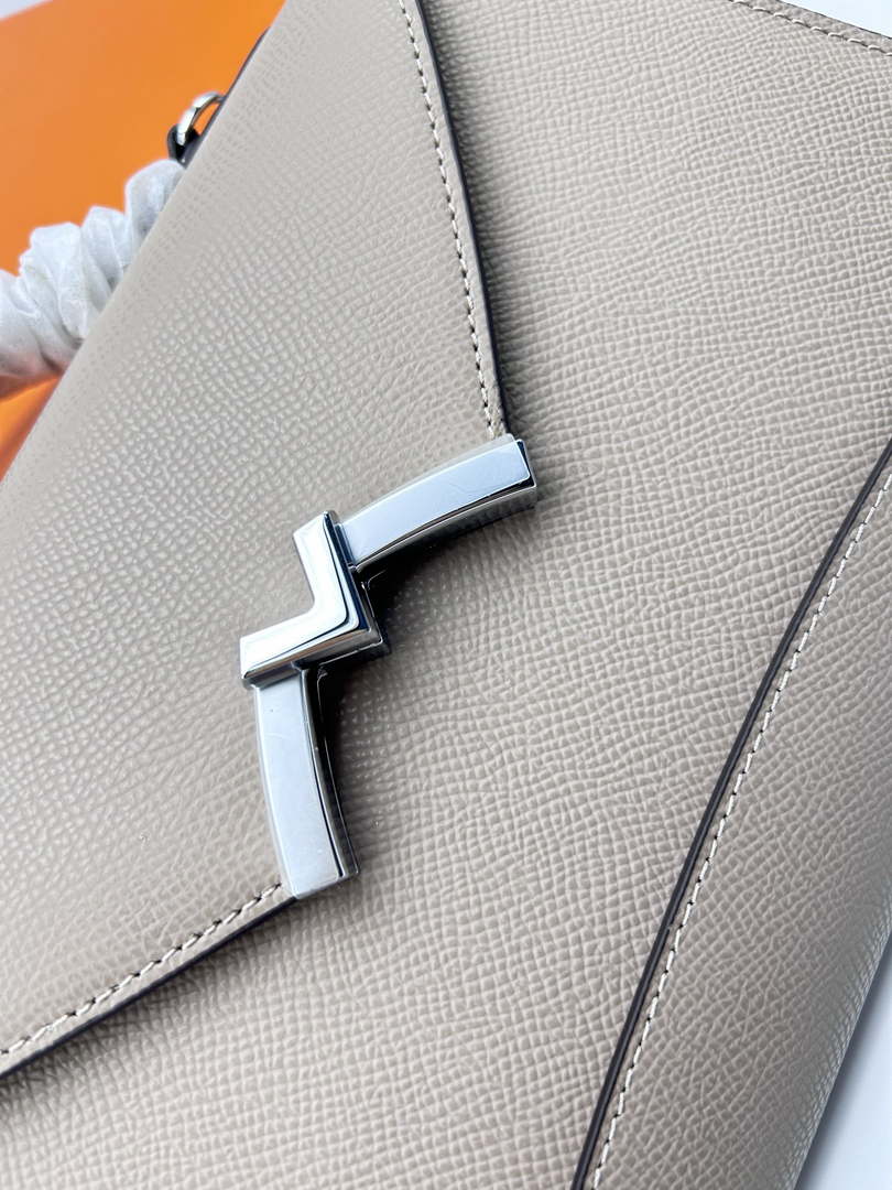 Moynat MC8L9V Gabrielle Clutch Silver Hardware Mt1009