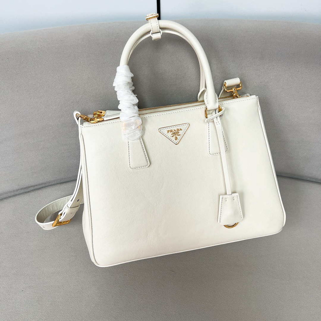 Prada 1BA274 Large Prada Smooth leather bag White