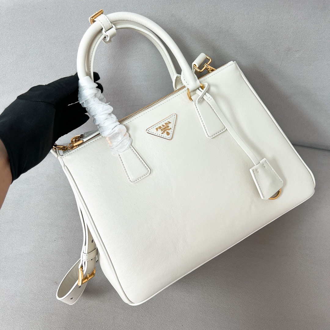 Prada 1BA274 Large Prada Smooth leather bag White