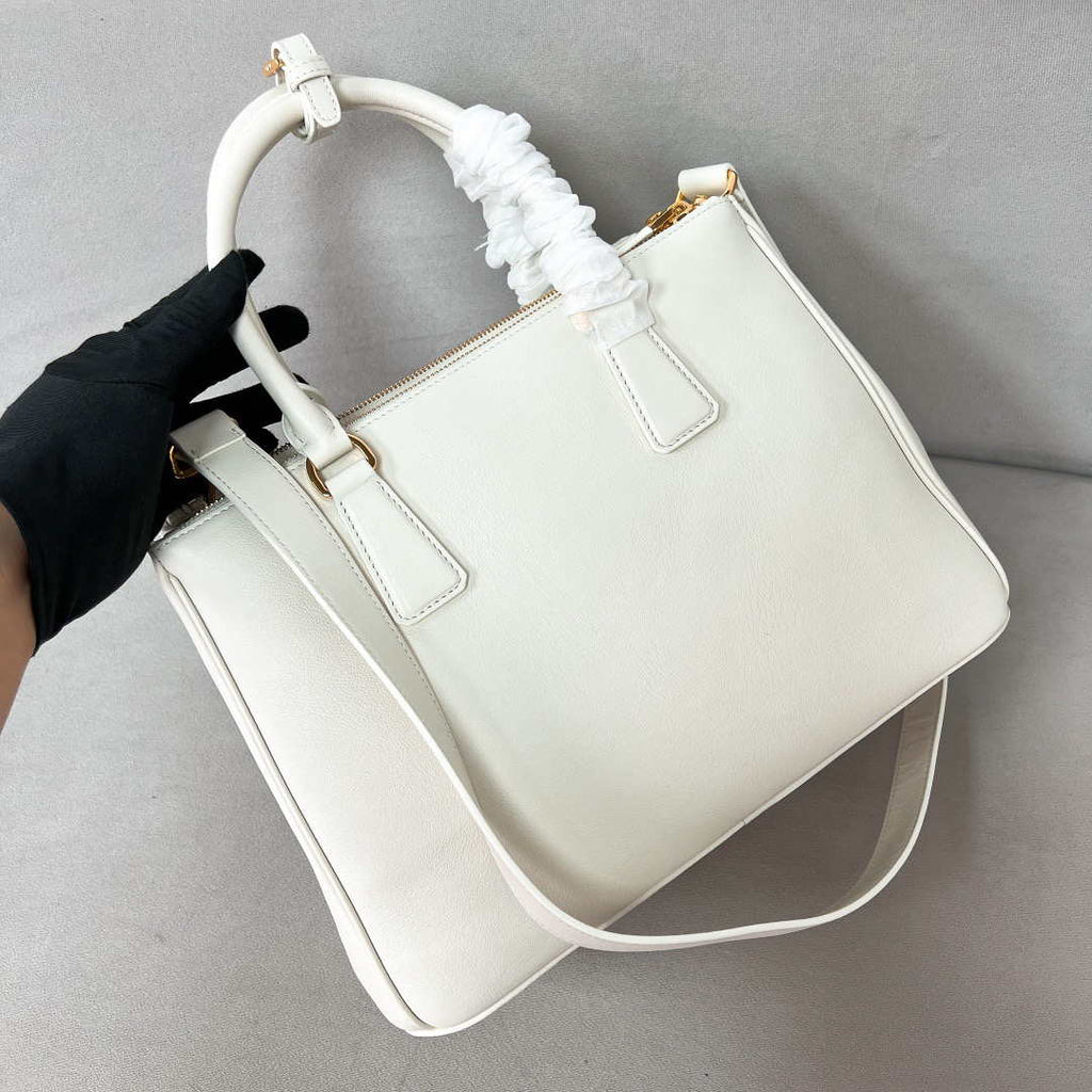 Prada 1BA274 Large Prada Smooth leather bag White