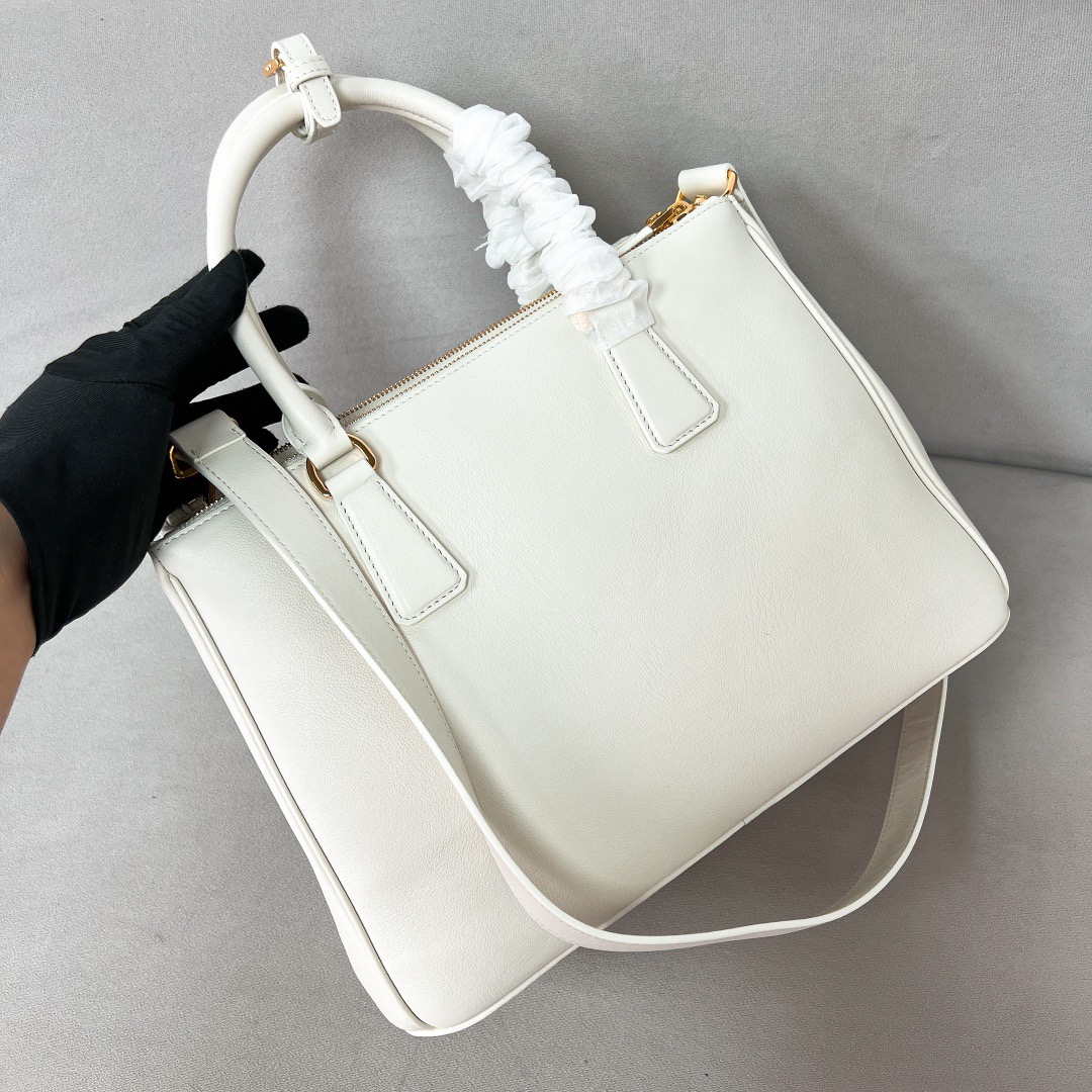 Prada 1BA274 Large Prada Smooth leather bag White
