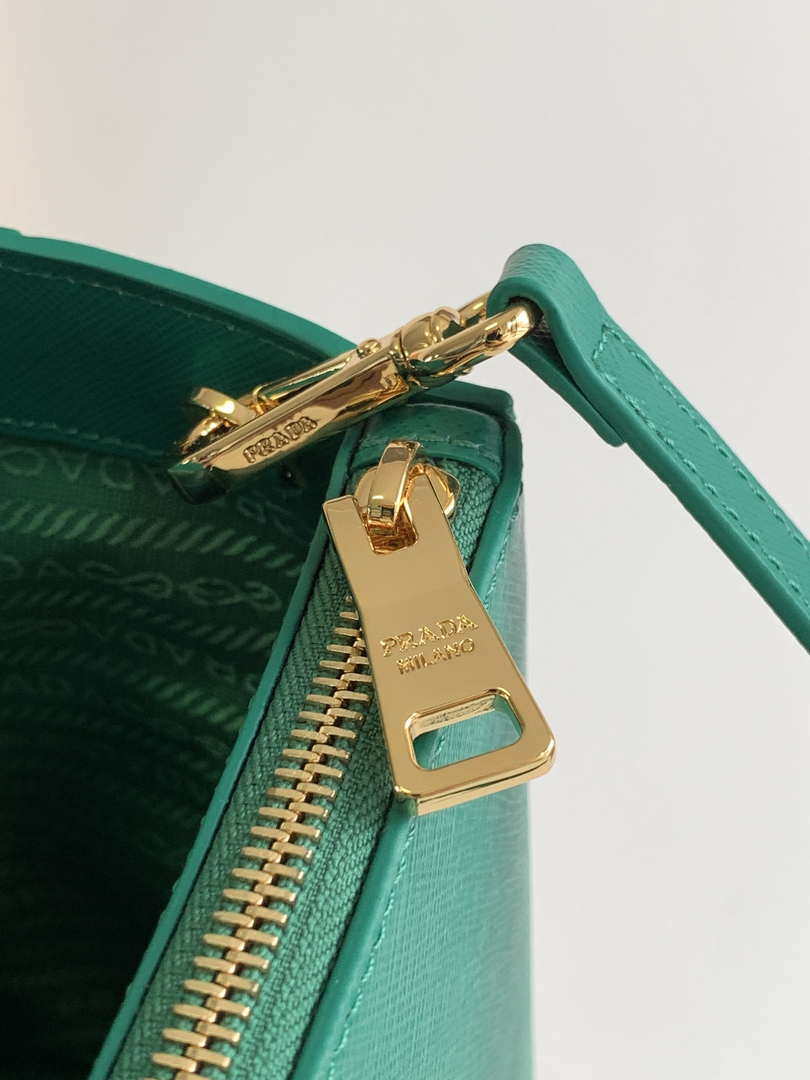 Prada 1BA274 Large Prada Galleria Saffiano leather bag Green