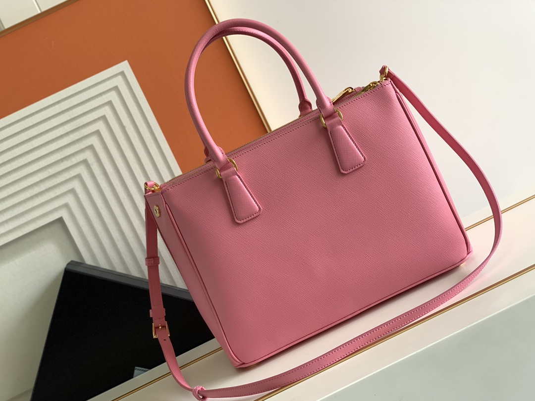 Prada 1BA274 Large Prada Galleria Saffiano leather bag Pink