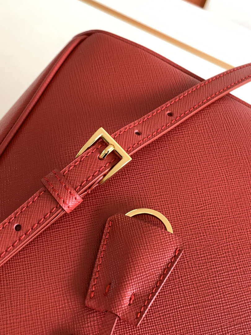 Prada 1BA274 Large Prada Galleria Saffiano leather bag Red