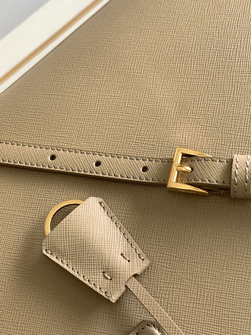 Prada 1BA274 Large Prada Galleria Saffiano leather bag Apricot