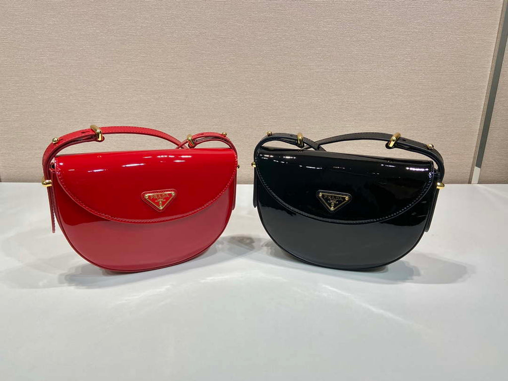 Prada 1BA349 Triangle-logo shoulder patent leather bag Red