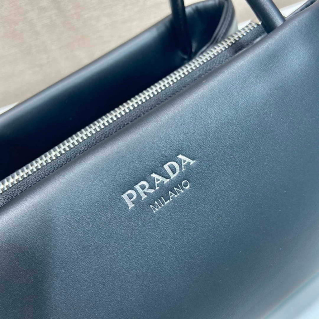 Prada 1BA368 Leather mini-bag Bag Black