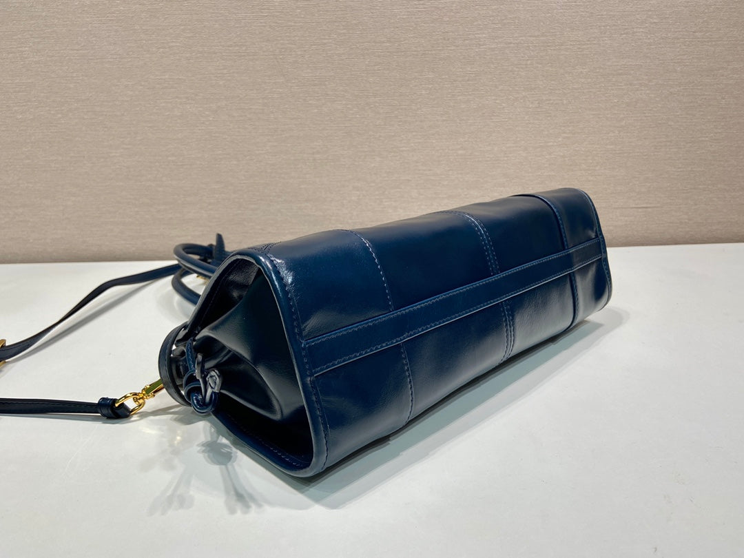 Prada 1BA426 Medium leather handbag Navy Blue