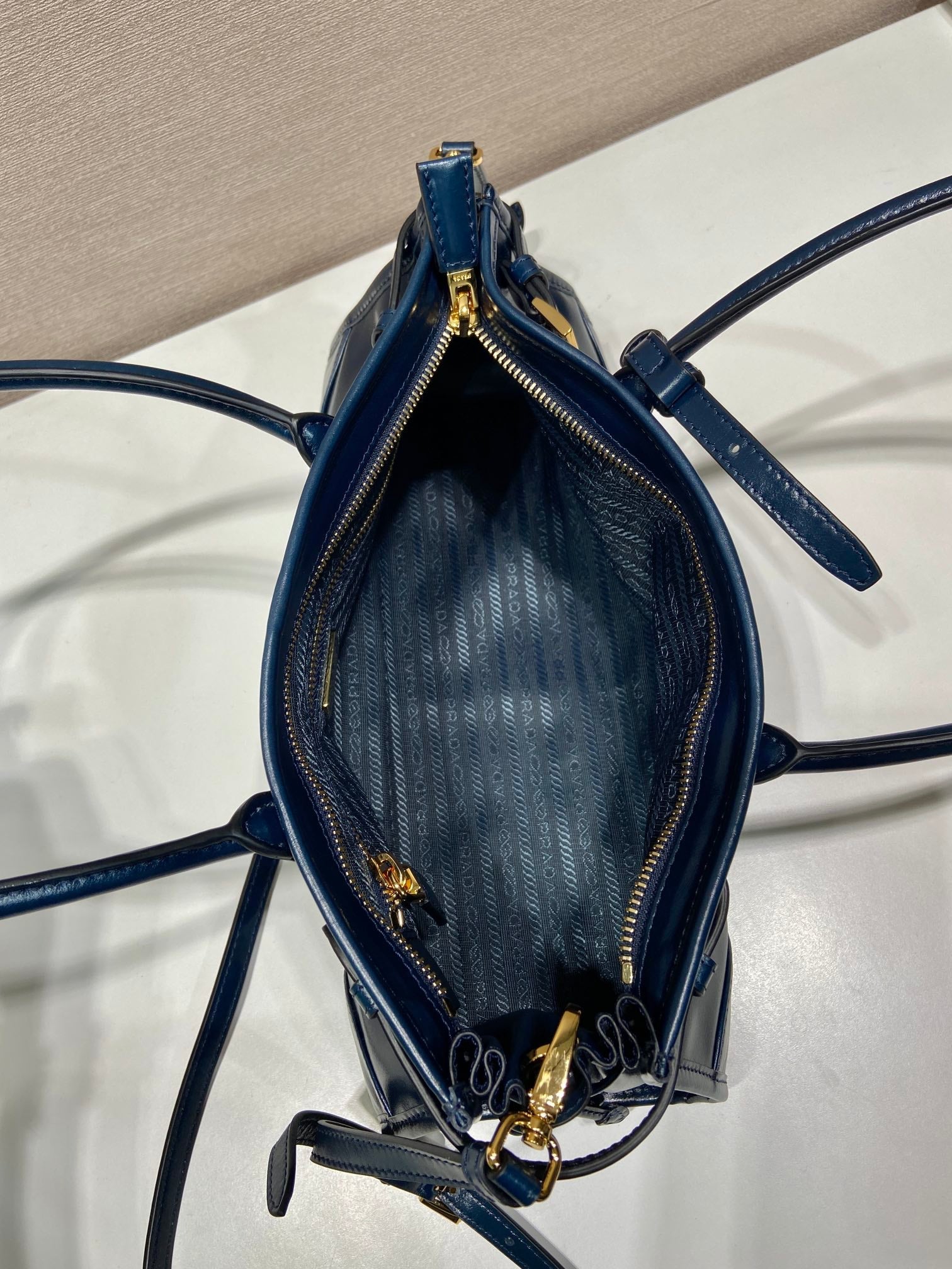 Prada 1BA426 Medium leather handbag Navy Blue