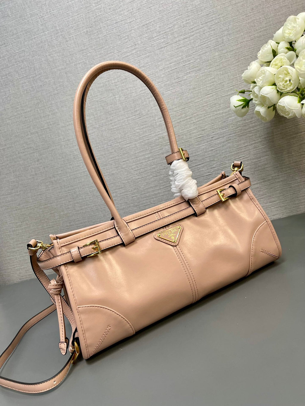 Prada 1BA426 Medium leather handbag Pink