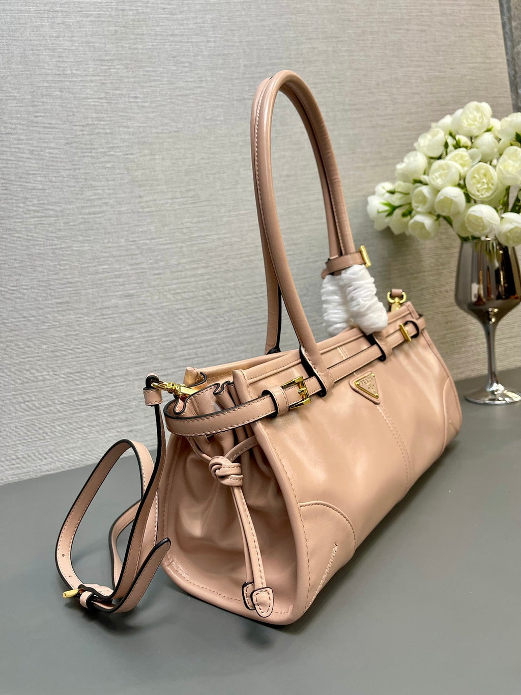 Prada 1BA426 Medium leather handbag Pink