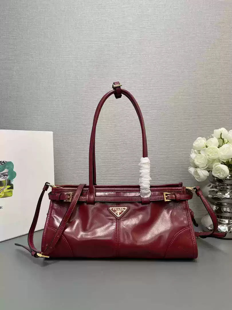 Prada 1BA426 Medium leather handbag Red
