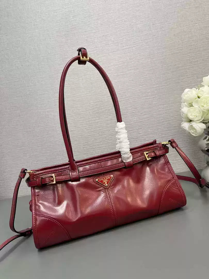 Prada 1BA426 Medium leather handbag Red