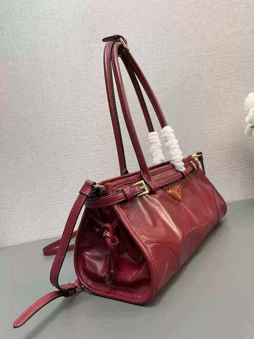 Prada 1BA426 Medium leather handbag Red