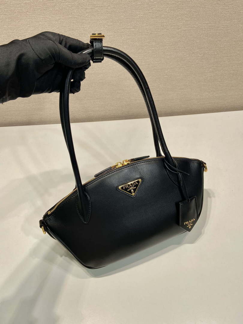 Prada 1BA427 Small leather handbag Black