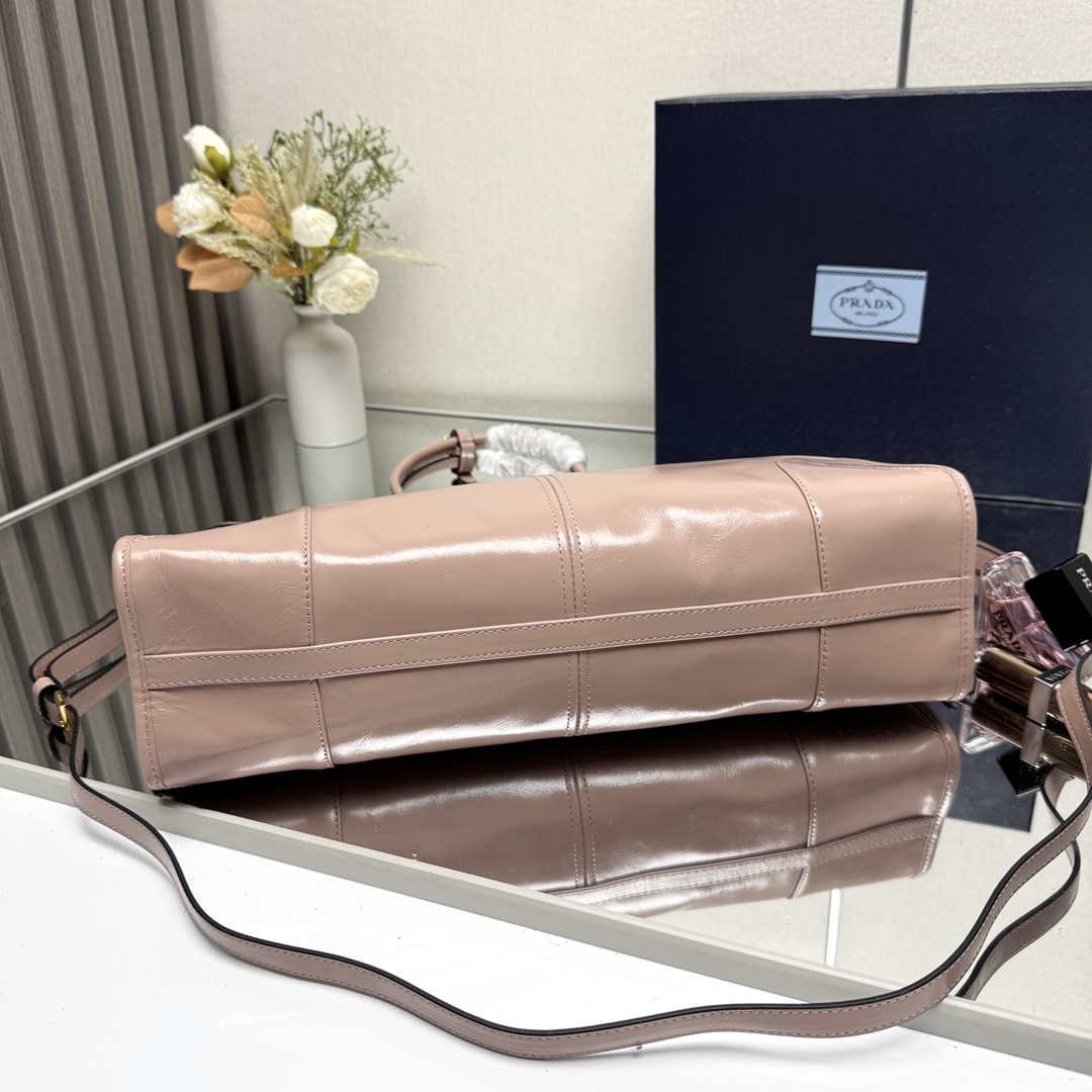 Prada 1BA433 Large Leather Handbag Pink