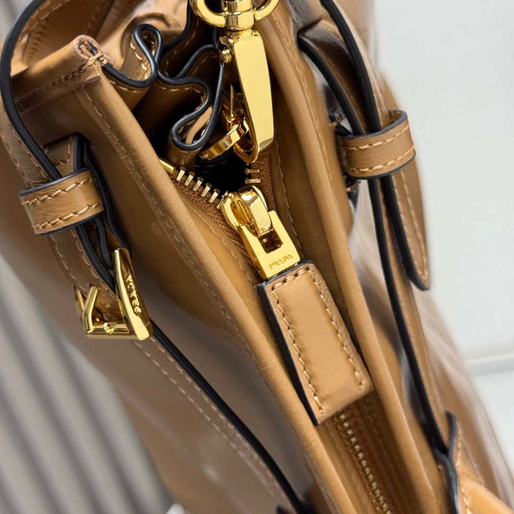Prada 1BA439 Prada Bonnie extra large leather handbag Brown