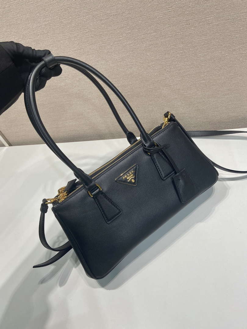 Prada 1BA457 Medium Prada Galleria leather bag Black