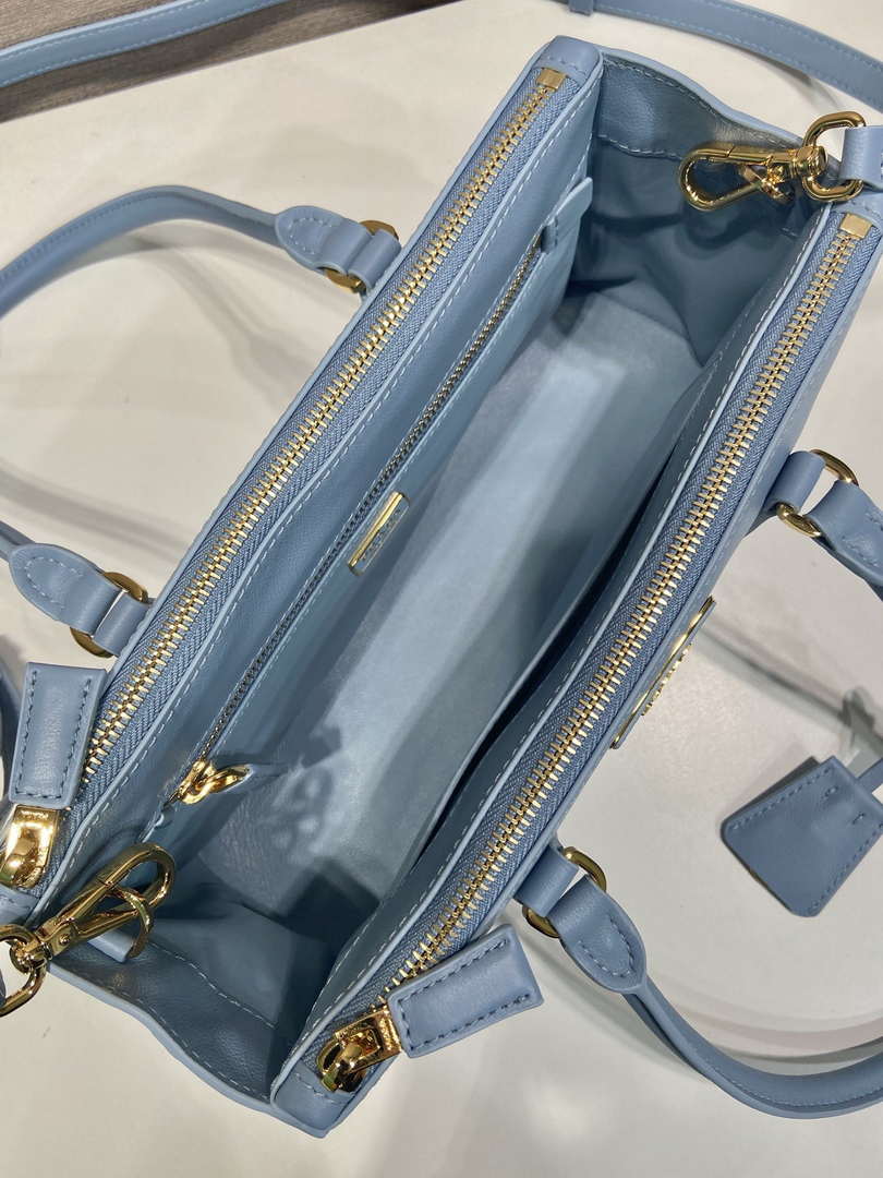Prada 1BA457 Medium Prada Galleria leather bag Blue