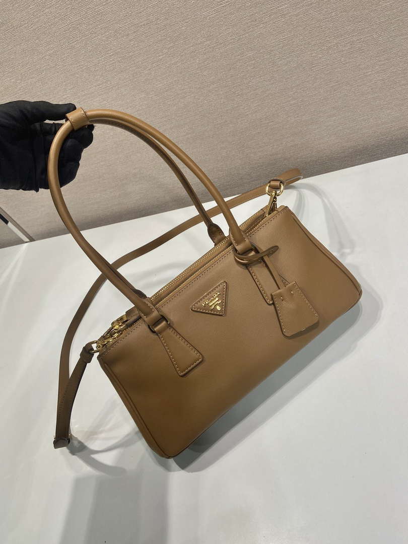 Prada 1BA457 Medium Prada Galleria leather bag Brown