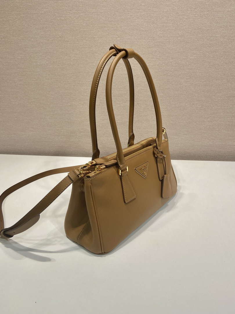 Prada 1BA457 Medium Prada Galleria leather bag Brown