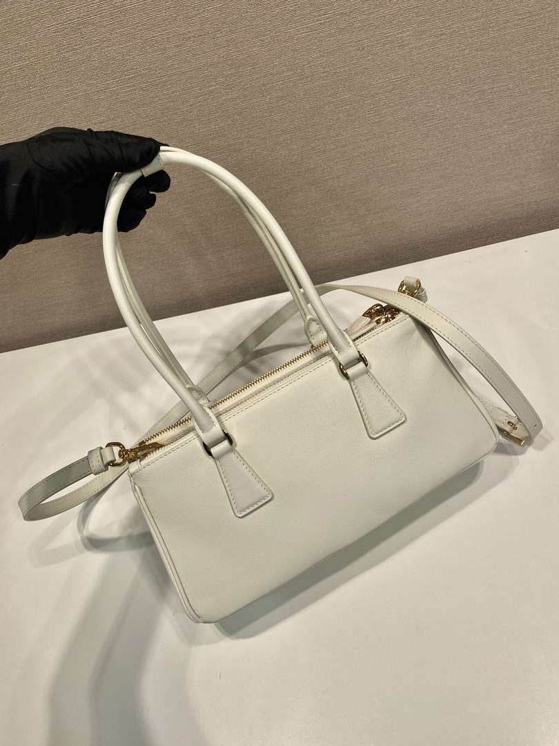 Prada 1BA457 Medium Prada Galleria leather bag White