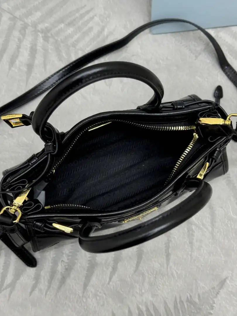Prada 1BA486 Bonnie leather mini handbag Black