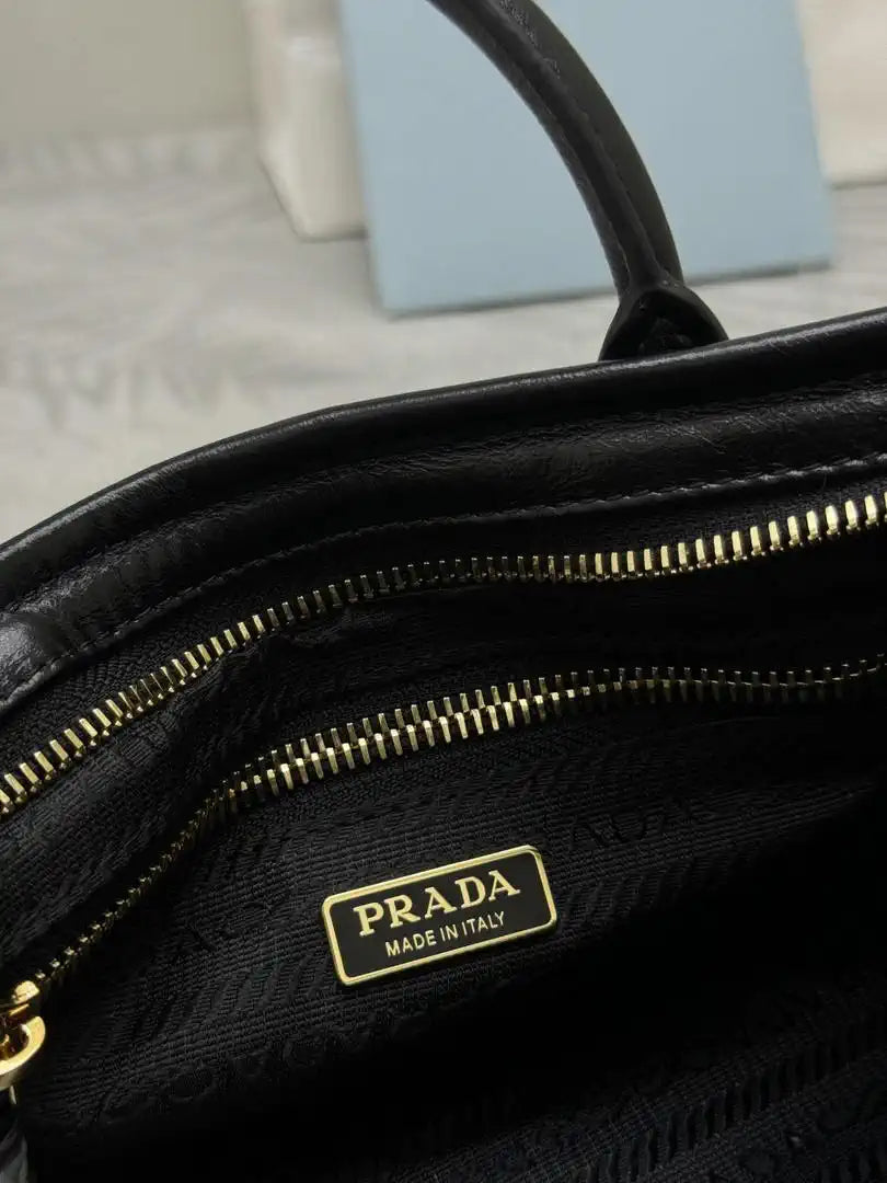 Prada 1BA486 Bonnie leather mini handbag Black