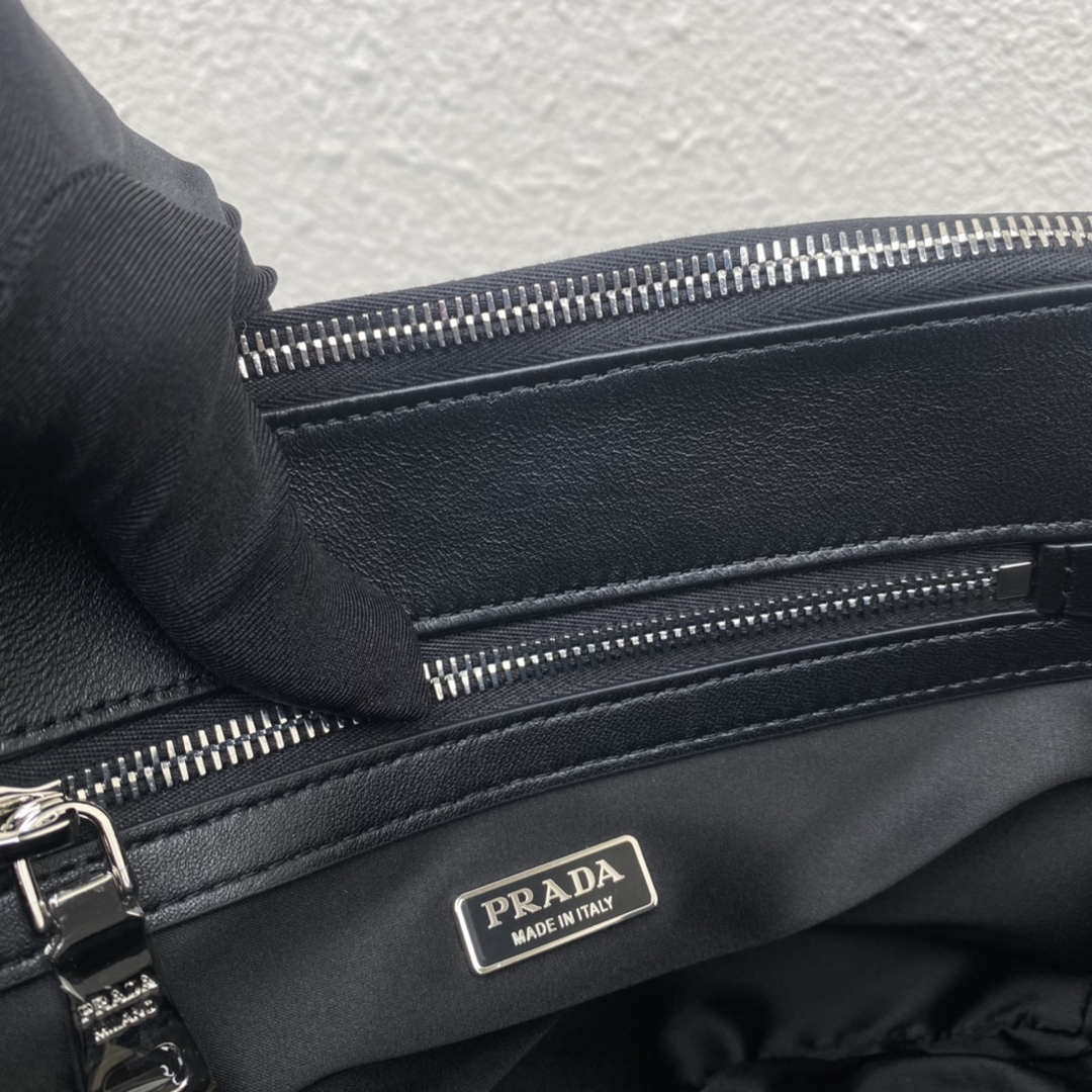 Prada 1BA896 Prada Galleria Saffiano leather small bag Black